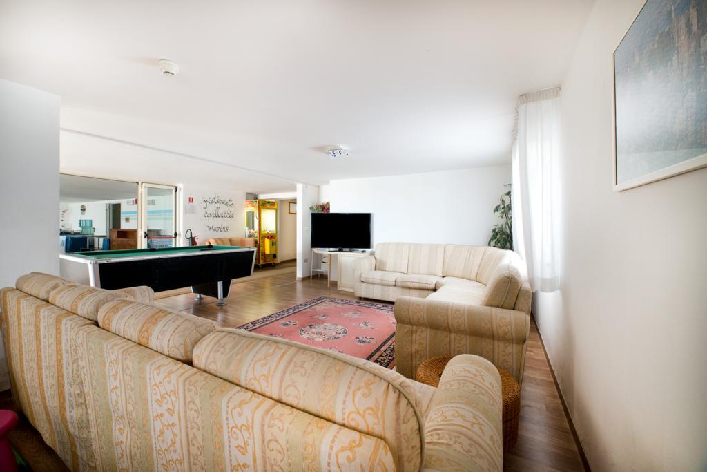 Hotel Belsoggiorno Каттоліка Екстер'єр фото